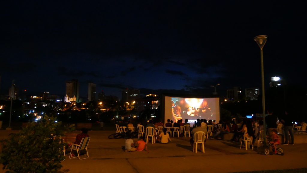 Cine de verano en la Costanera continúa “Diario Guaraní” y “Calle Última” Cine de verano en la Costanera continúa “Diario Guaraní” y “Calle Última”