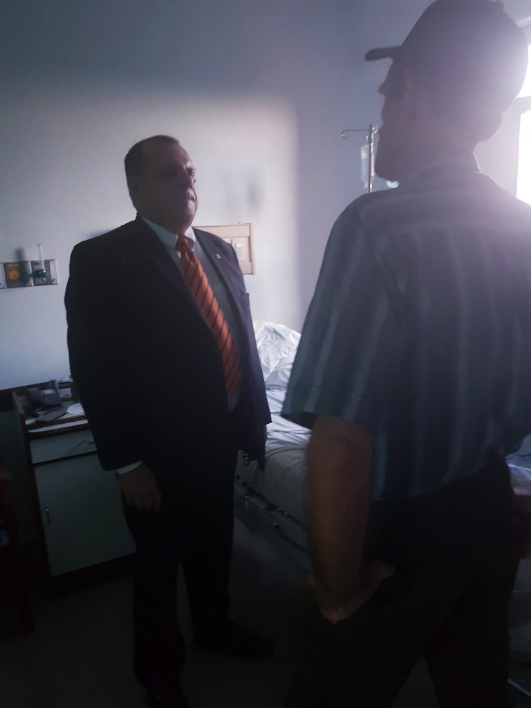 Adjunto Alejo Vera ofreció apoyo a víctimas y familiares de Bernard Blatz y Franz Hiebert