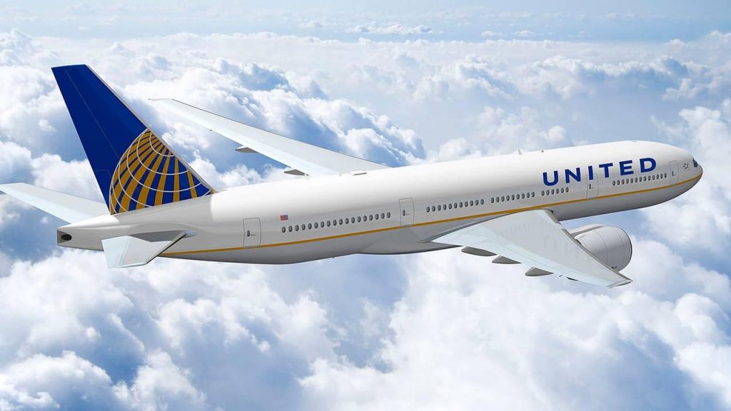 Un avión de pasajeros de United Airlines pierde parte del motor en pleno vuelo