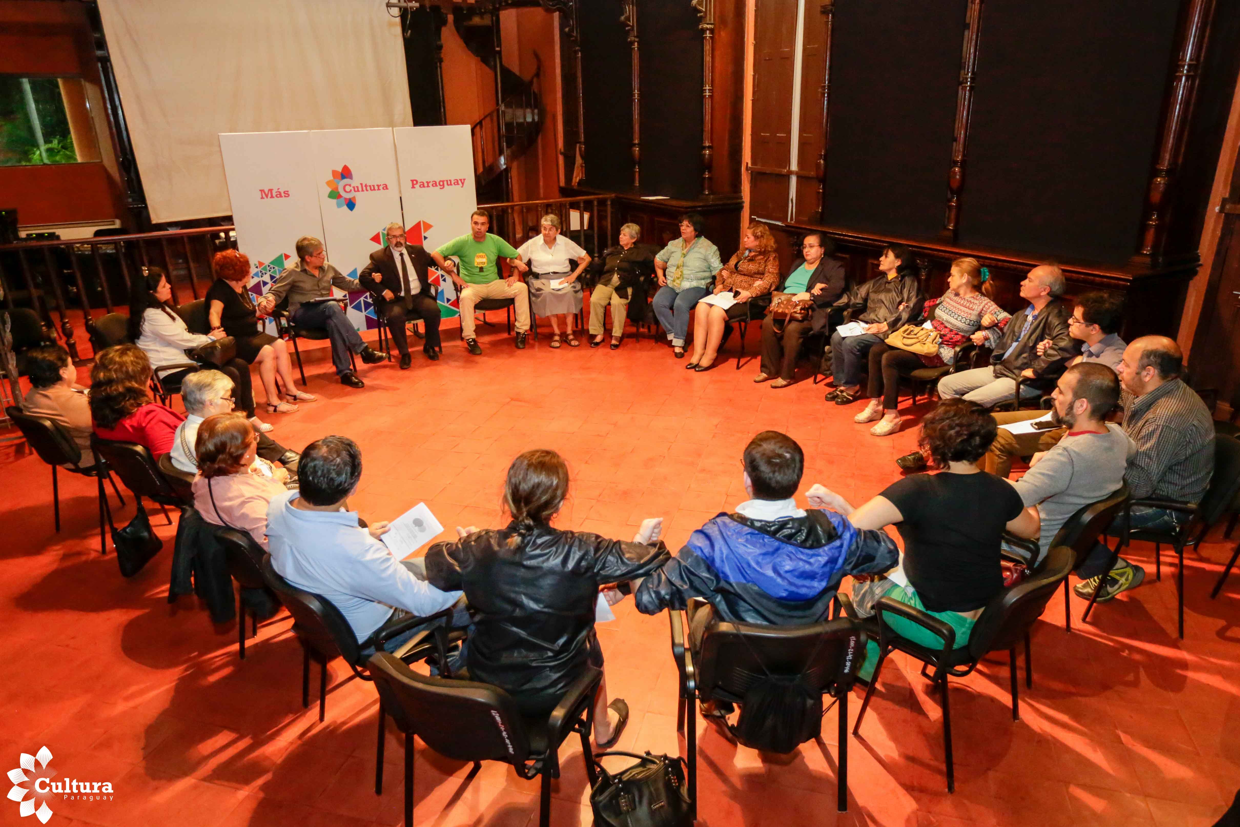 Debaten en primer conversatorio del 1 – A Ycuá Bolaños