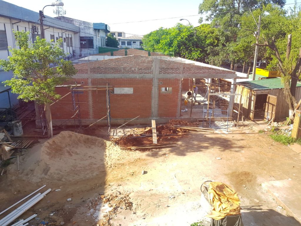Avanzan obras del Centro Nefrológico del Sur