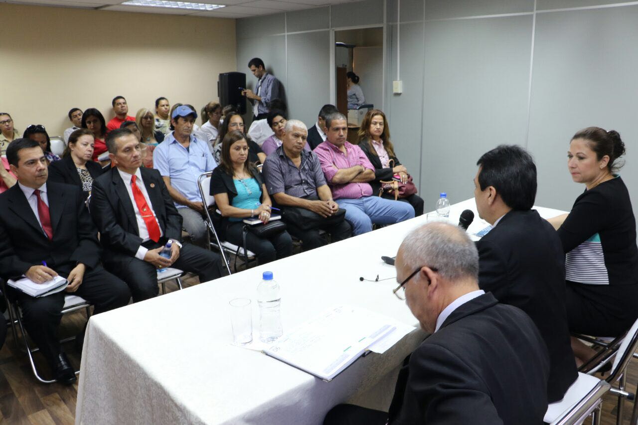 MEC se reunió con padres de alumnos para hablar sobre la «Reforma Educativa»