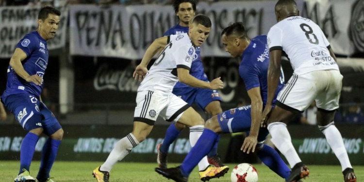 Olimpia mantiene el invicto y la punta tras empatar 3-3 con Sol de América Olimpia mantiene el invicto y la punta tras empatar 3-3 con Sol de América