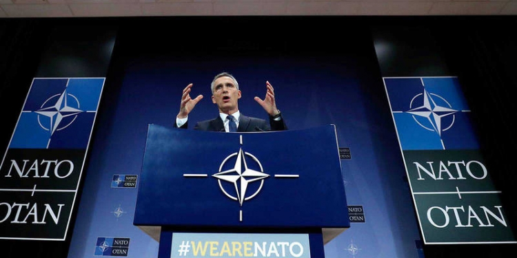 El jefe de la OTAN pide mantener sanciones contra Corea del Norte