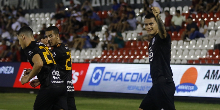 Técnico de Olimpia busca superar récord de Pelusso 13 encuentros sin perder