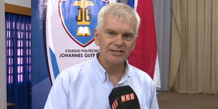 Johannes Gutenberg lanza un libro!