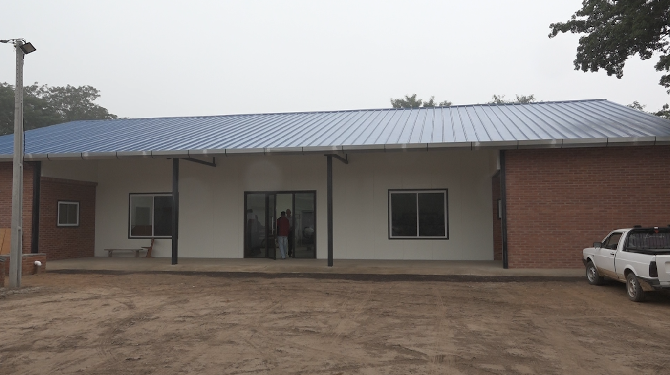 Esperanza Chaqueña inaugura nuevo salón de ventas