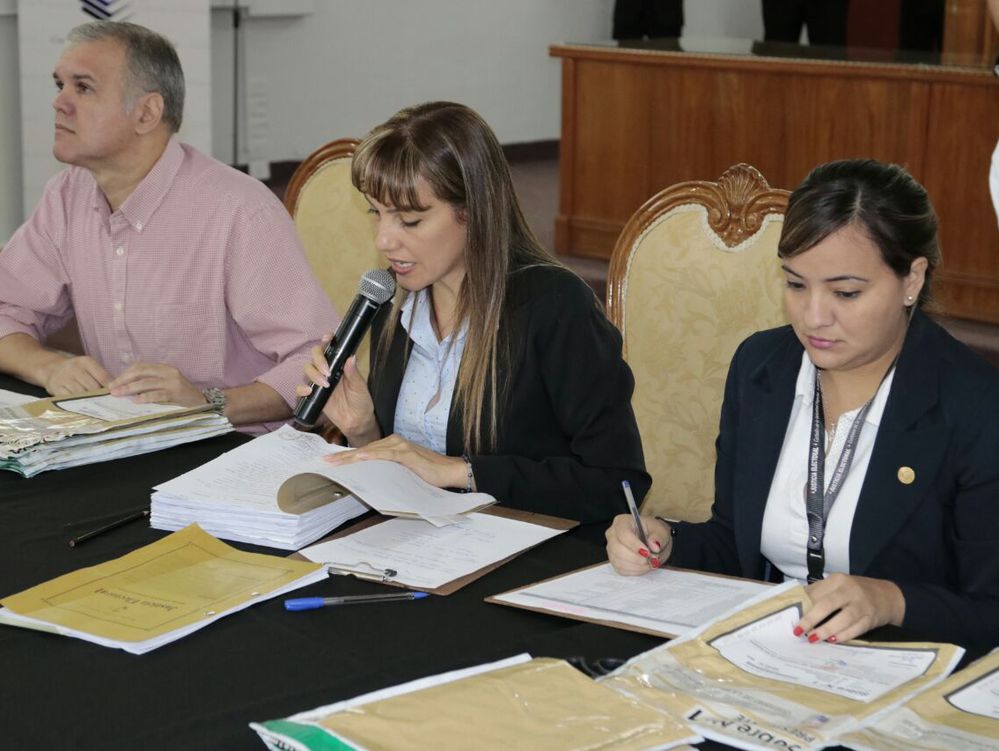Asesor Técnico del TSJE afirmó que «los errores en las actas no hacen al resultado final»