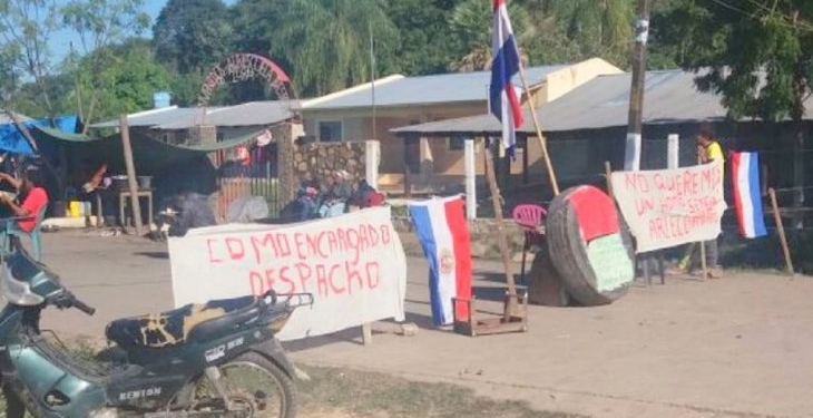 Fuerte Olimpo: Más de 100 alumnos no asisten a clases por protestas Fuerte Olimpo: Más de 100 alumnos no asisten a clases por protestas