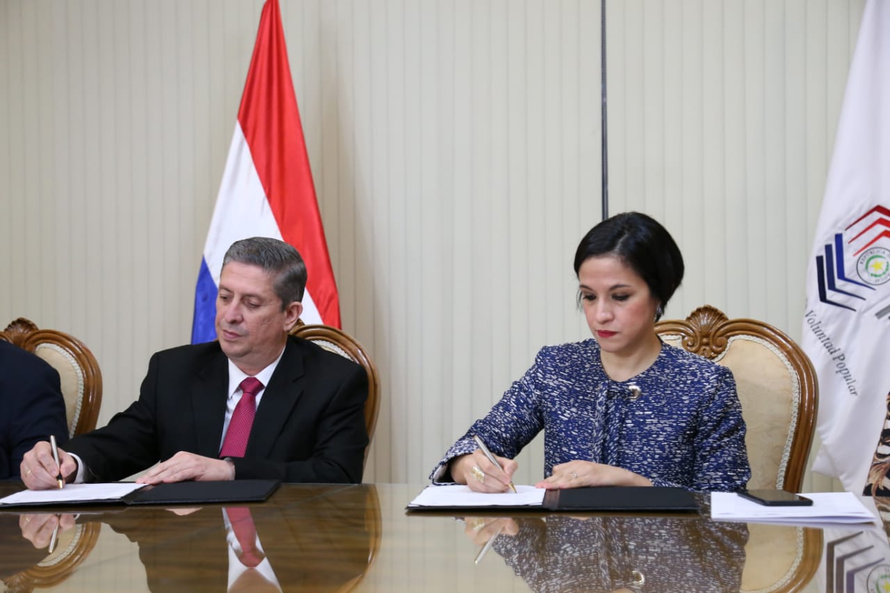 Hacienda y TSJE firman convenio para dar seguimiento a financiación de organizaciones políticas