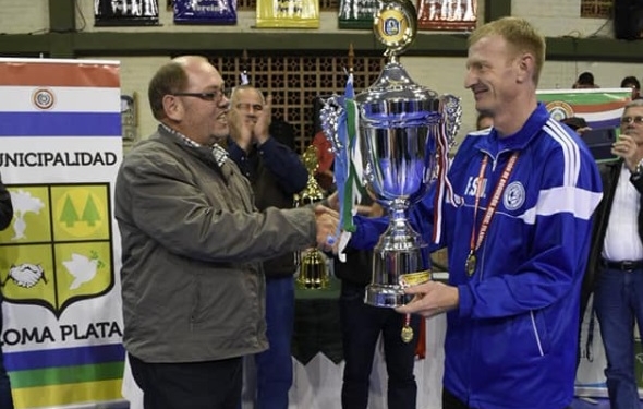 Fernheimer llegó hasta la final del Torneo Internacional de Vóley Fernheimer llegó hasta la final del Torneo Internacional de Vóley