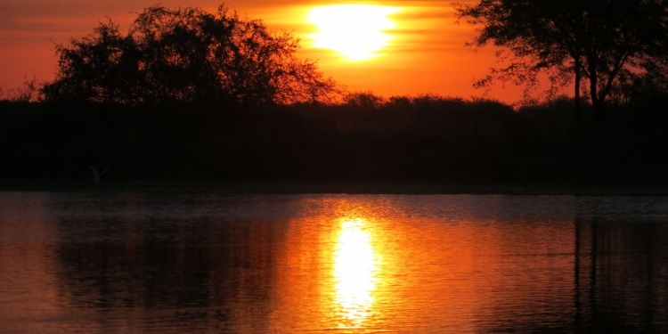 Meteorología anuncia viernes cálido y con lluvias