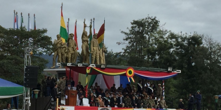 Desfile y fútbol en conmemoración de la Paz del Chaco Desfile y fútbol en conmemoración de la Paz del Chaco