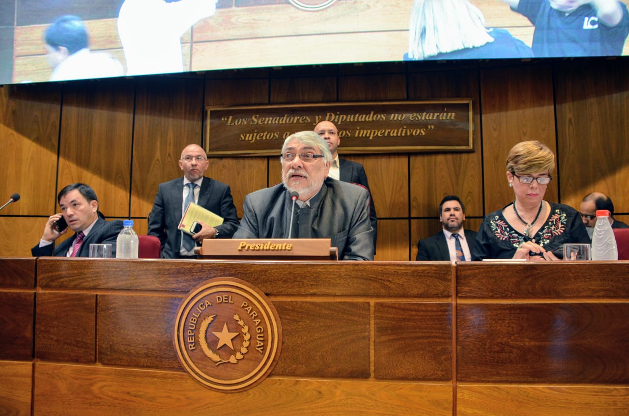 Fernando Lugo: «No se puede convocar a un Presidente en ejercicio para que venga a jurar»