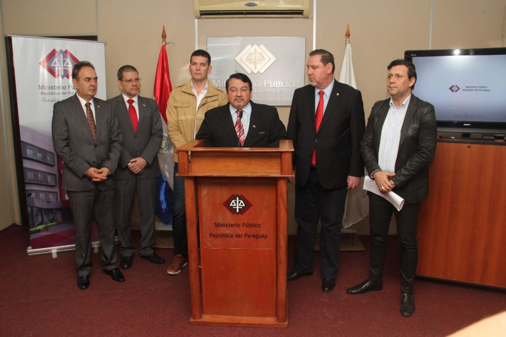 Legisladores presentan denuncian contra el presidente del Congreso por Usurpación de Funciones Públicas