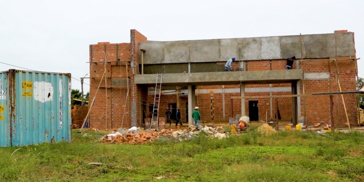 Construyen nuevo edificio en el Hospital Loma Plata Construyen nuevo edificio en el Hospital Loma Plata