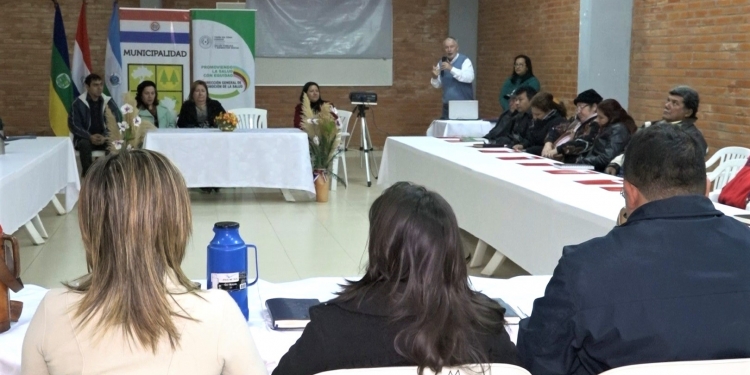 Realizan taller sobre Municipio Saludable en Loma Plata.