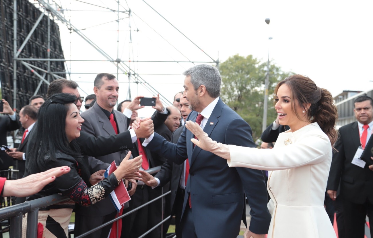 Mario Abdo Benítez tomó juramento como nuevo presidente de Paraguay