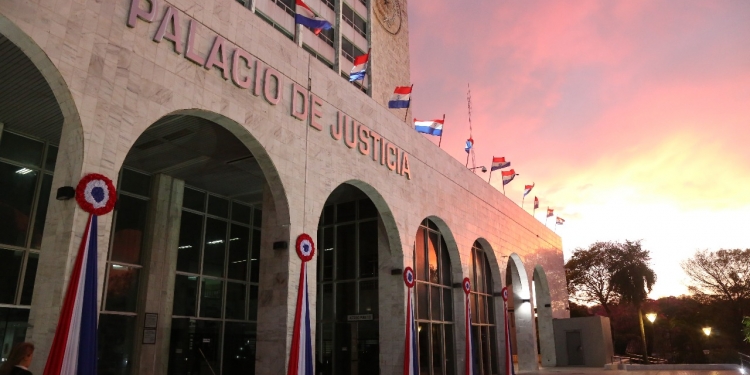 Jornada fresca con precipitaciones dispersas en aniversario de Asunción