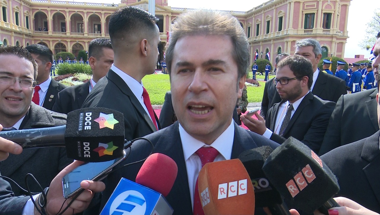 Catiglioni promete luchar por consolidar la República del Paraguay en el mundo