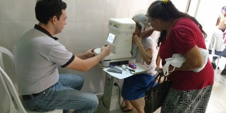 Realizan atención ocular en Pozo Azul de Presidente Hayes Realizan atención ocular en Pozo Azul de Presidente Hayes