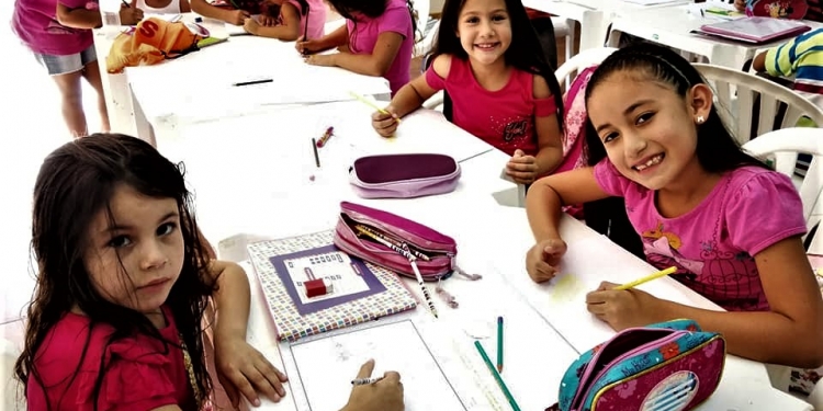 Niños en Filadelfia apuestan por el arte y la diversión Niños en Filadelfia apuestan por el arte y la diversión