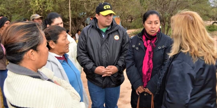 Presidenta del INDI visita comunidades indígenas de Boquerón