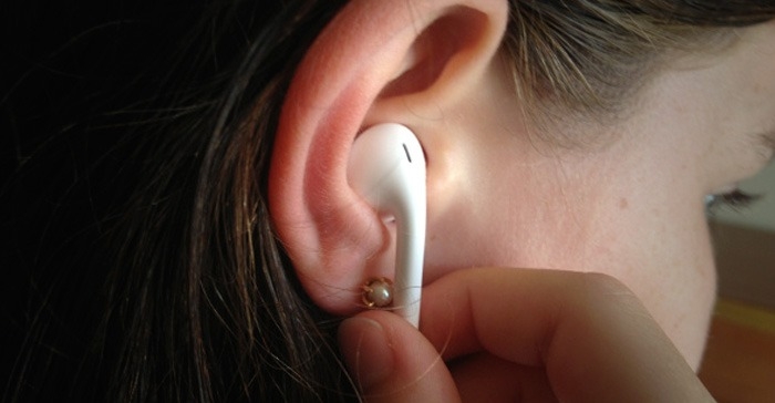 La capacidad de los oídos disminuye por el abuso de auriculares La capacidad de los oídos disminuye por el abuso de auriculares