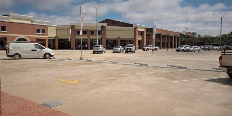 Habilitan el nuevo local del Supermercado Fernheim Habilitan el nuevo local del Supermercado Fernheim