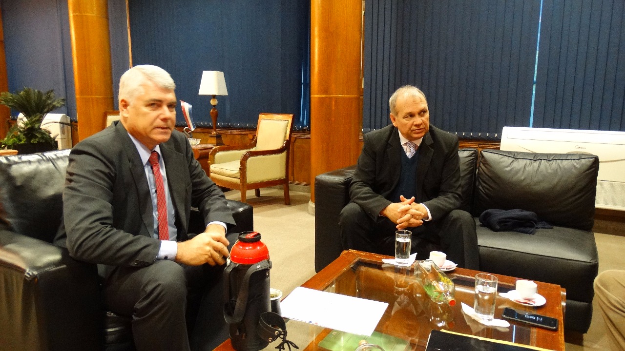 Asunción: MOPC y Municipalidad coordinan tareas para obras del Metrobús