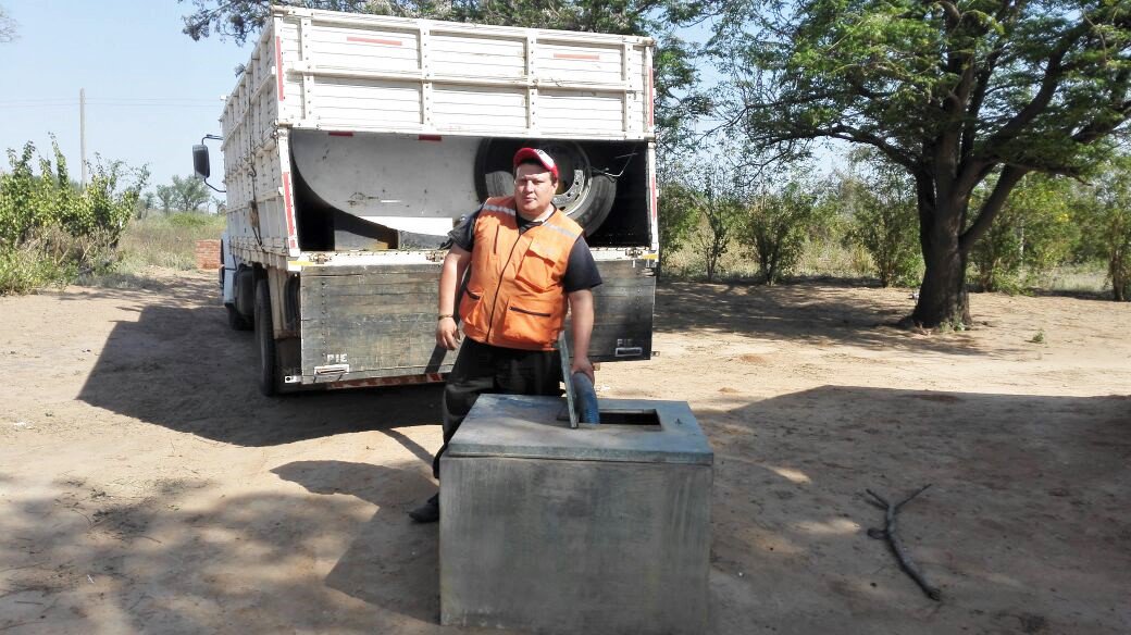SEN continúa con asistencia de agua a comunidades afectadas por escasez