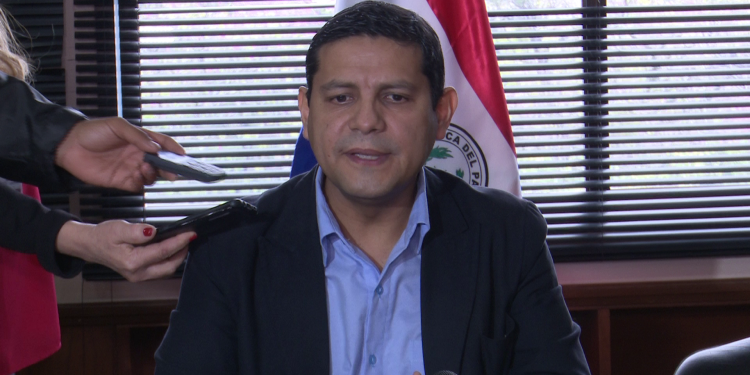 Viceministro de Industria y Comercio apunta al comercio exterior