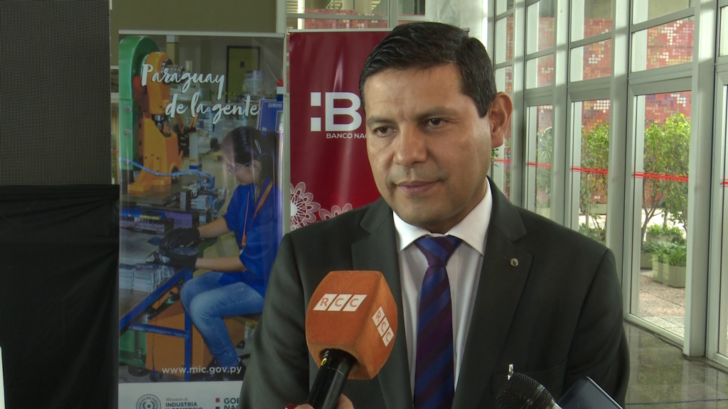 Conferencista estadounidense se reunió con autoridades nacionales