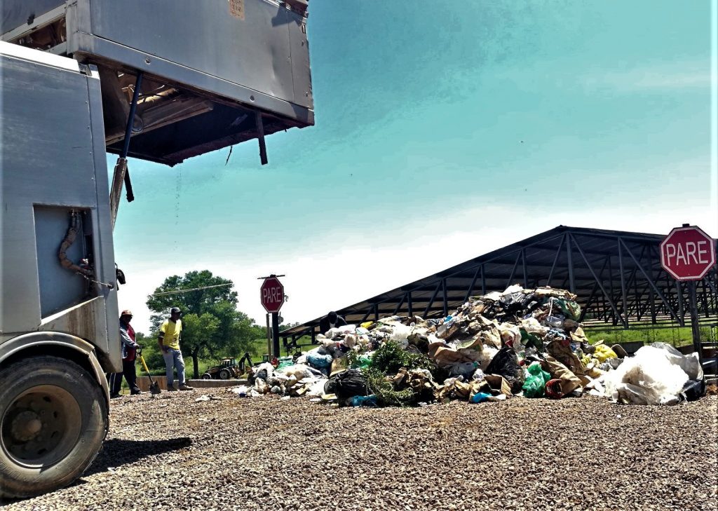 Villa Boquerón: Ciudadanos molestos con tarifas de recolección de basuras