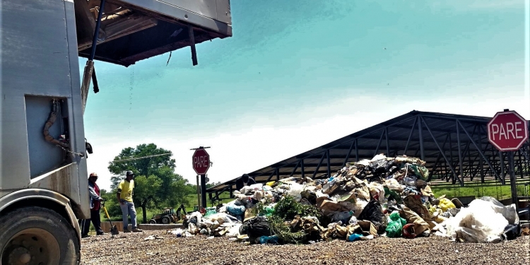 Villa Boquerón: Ciudadanos molestos con tarifas de recolección de basuras