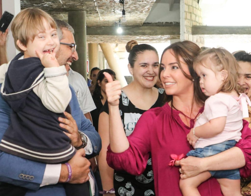 Primera Dama visitó por primera vez la sede de Teletón Paraguay en Asunción