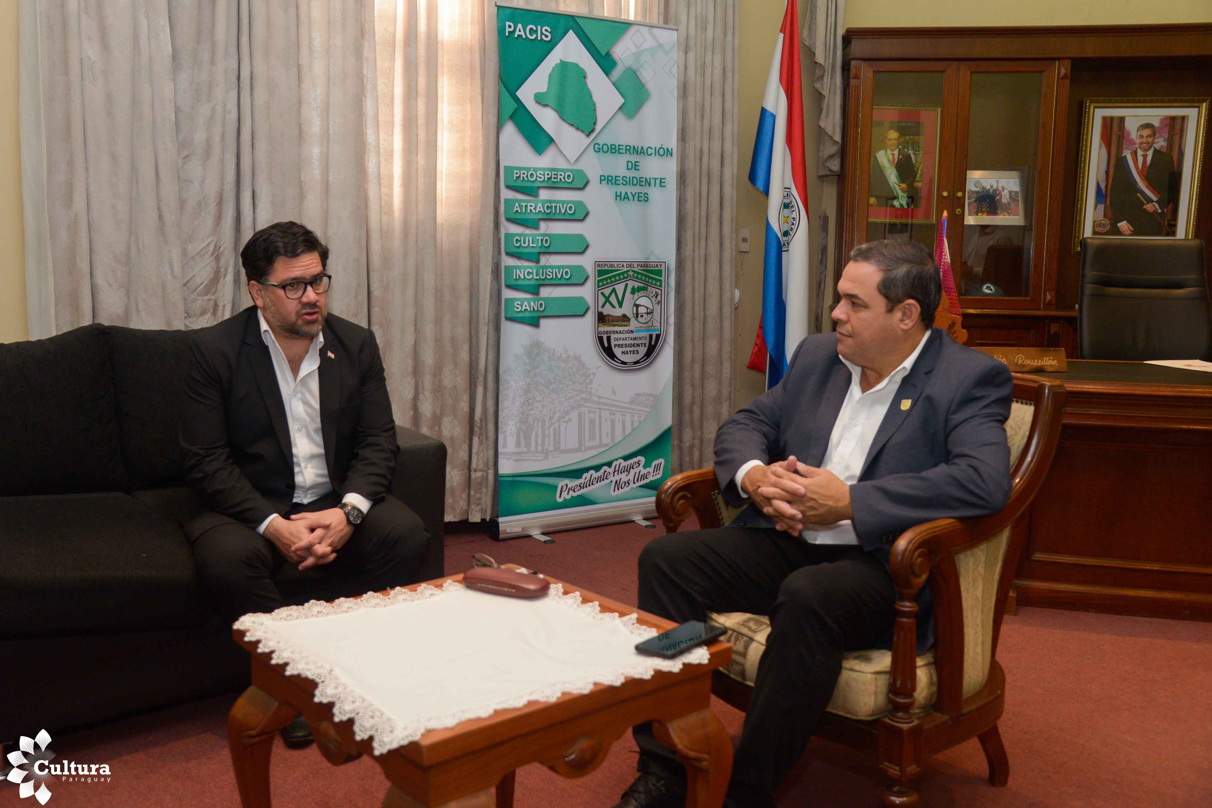 Cultura y Presidente Hayes firman convenio para cooperación cultural