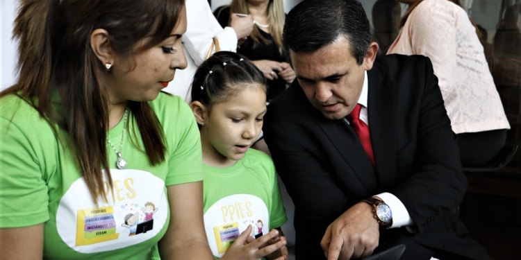 Paraguay: Futuro del aprendizaje con tecnología