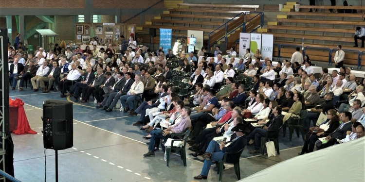 Chaco Integrado: Arrancó el primer día del congreso