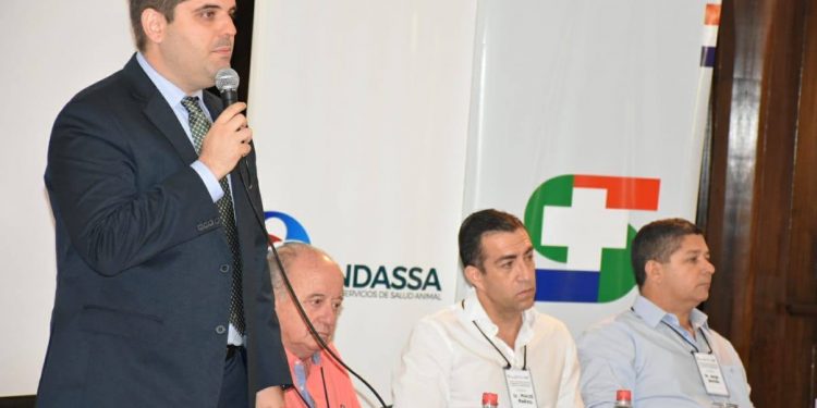 Senacsa realiza curso de Actualización de Programas de Vacunación contra la Aftosa y Brucelosis Senacsa realiza curso de Actualización de Programas de Vacunación contra la Aftosa y Brucelosis