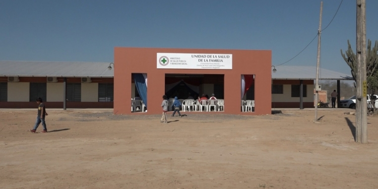 Salud Pública chaqueña, un pendiente del Estado que se apoyó en las colonias Salud Pública chaqueña, un pendiente del Estado que se apoyó en las colonias
