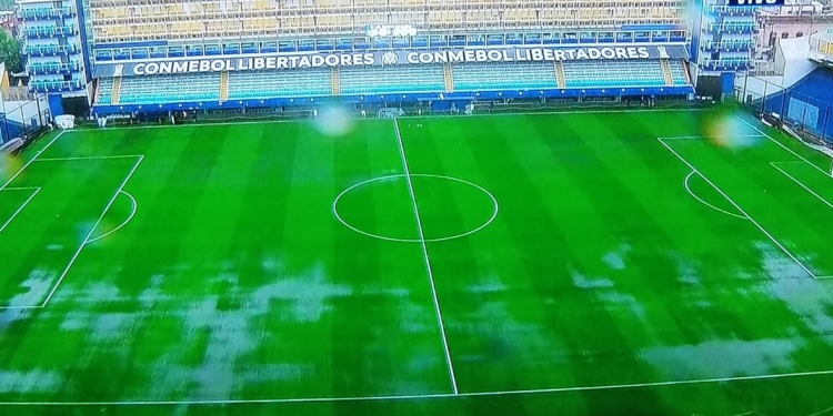 Primera final de la Copa Libertadores podría suspenderse por las lluvias Primera final de la Copa Libertadores podría suspenderse por las lluvias