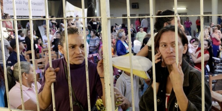 Buscan potenciar virtudes cívicas de mujeres privadas de libertad