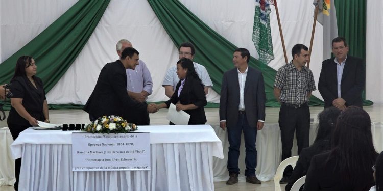 Unos 94 nuevos profesionales egresaron en 2018 en Filadelfia