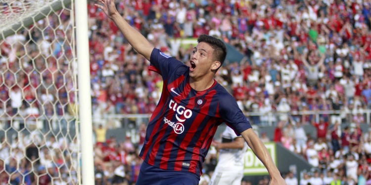 Olimpia empata de penal y en tiempo cumplido en polémico partido ante Cerro Porteño