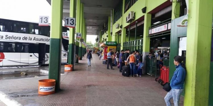 Dinatran libera horario de buses desde las 17 horas