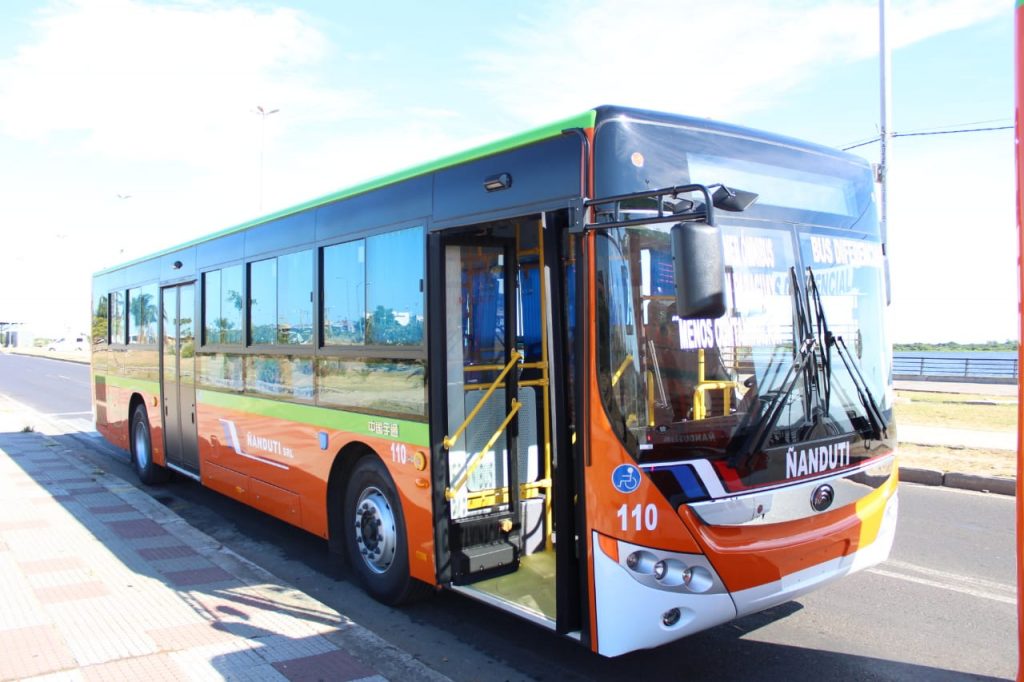 Hoy comienza en Paraguay la transición hacia un sistema de transporte eléctrico Hoy comienza en Paraguay la transición hacia un sistema de transporte eléctrico