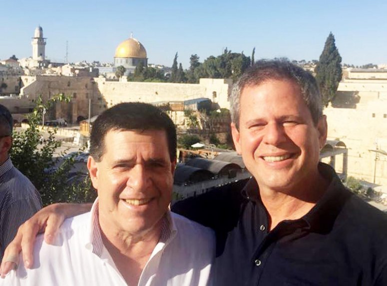 Cartes solicita nuevamente declarar por escrito ante Comisión Messer