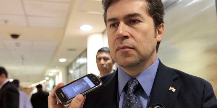 Revocatoria de asilo de Arrom y Martí será tema prioritario con gobierno de Brasil Revocatoria de asilo de Arrom y Martí será tema prioritario con gobierno de Brasil