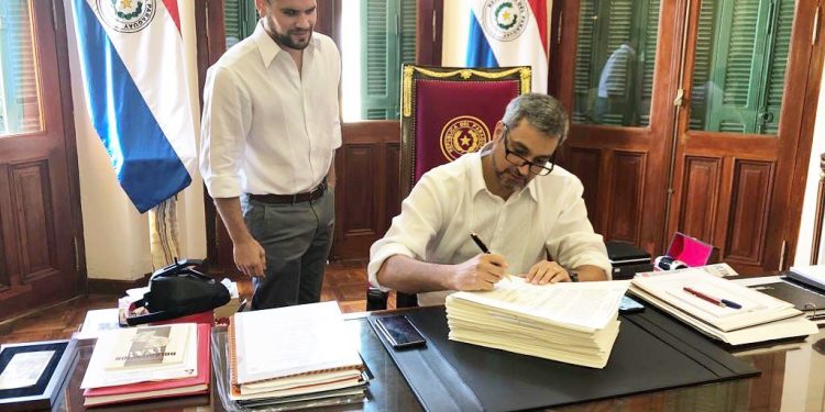 Ejecutivo promulga ley del presupuesto para el 2019